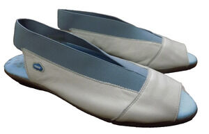 CLOUD SUPER SOFT Cream blue Noble Color Slingback Sandals Peep toe Wedge 8.5 EUC